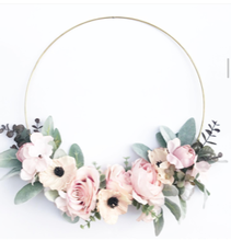 Load image into Gallery viewer, Beautiful Gold Hoop Wreathes
